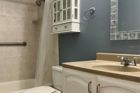 Touwnhouse à louer à Brandon, Floride: 2 chambres, 94.76 m2 № 2415343 - photo 10