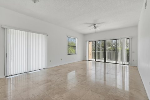 Copropriété à vendre à West Palm Beach, Floride: 2 chambres, 124.86 m2 № 2272244 - photo 2