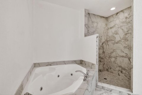 Copropriété à vendre à West Palm Beach, Floride: 2 chambres, 124.86 m2 № 2272244 - photo 9