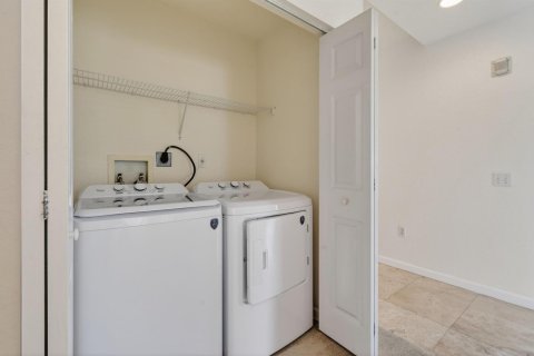 Copropriété à vendre à West Palm Beach, Floride: 2 chambres, 124.86 m2 № 2272244 - photo 13
