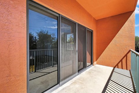 Copropriété à vendre à West Palm Beach, Floride: 2 chambres, 124.86 m2 № 2272244 - photo 14