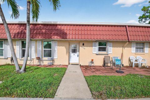 Condo in Lake Worth, Florida, 1 bedroom № 2086790