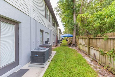 Touwnhouse à vendre à Tampa, Floride: 2 chambres, 119.29 m2 № 1914864 - photo 28