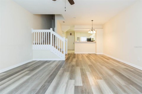 Touwnhouse à vendre à Tampa, Floride: 2 chambres, 119.29 m2 № 1914864 - photo 14