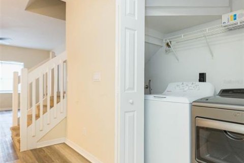 Touwnhouse à vendre à Tampa, Floride: 2 chambres, 119.29 m2 № 1914864 - photo 10