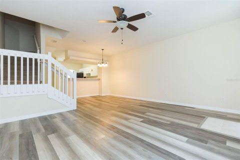 Touwnhouse à vendre à Tampa, Floride: 2 chambres, 119.29 m2 № 1914864 - photo 15