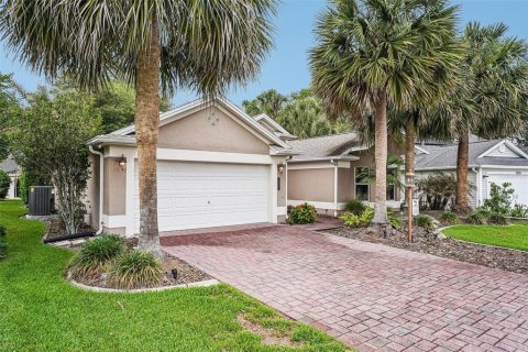 House in The Villages, Florida 3 bedrooms, 189.15 sq.m. № 2403361 - photo 30