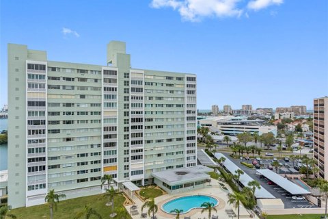 Copropriété à vendre à Clearwater, Floride: 2 chambres, 120.31 m2 № 1722300 - photo 3