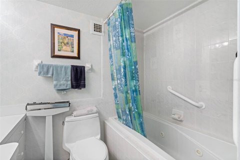 Copropriété à vendre à Clearwater, Floride: 2 chambres, 120.31 m2 № 1722300 - photo 29