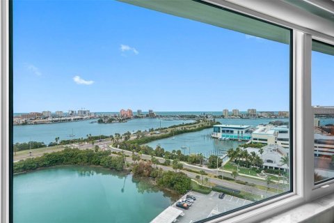 Copropriété à vendre à Clearwater, Floride: 2 chambres, 120.31 m2 № 1722300 - photo 1