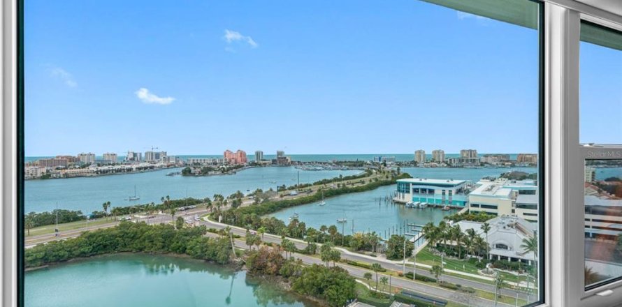 Condominio en Clearwater, Florida, 2 dormitorios № 1722300