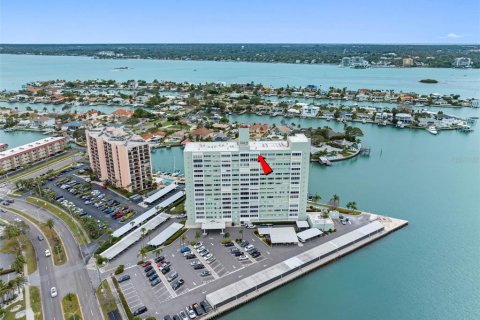 Copropriété à vendre à Clearwater, Floride: 2 chambres, 120.31 m2 № 1722300 - photo 9