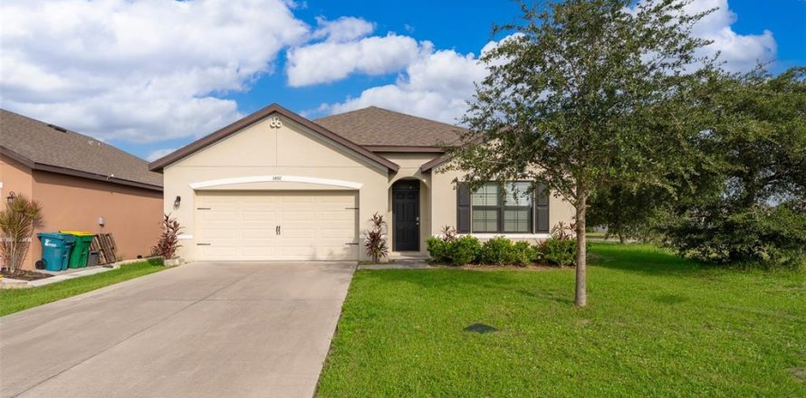 House in Mims, Florida 4 bedrooms, 170.01 sq.m. № 1829321