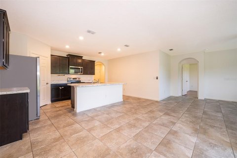 House in Mims, Florida 4 bedrooms, 170.01 sq.m. № 1829321 - photo 9