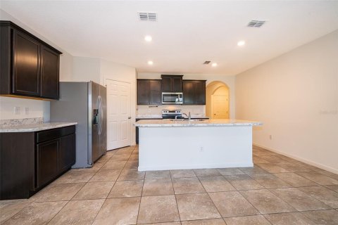 House in Mims, Florida 4 bedrooms, 170.01 sq.m. № 1829321 - photo 10