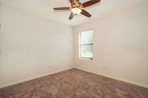 House in Mims, Florida 4 bedrooms, 170.01 sq.m. № 1829321 - photo 14