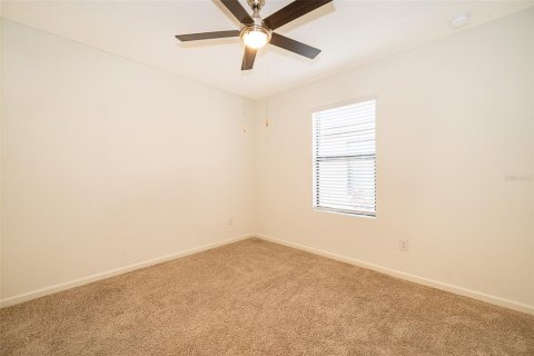 House in Mims, Florida 4 bedrooms, 170.01 sq.m. № 1829321 - photo 15