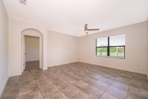 House in Mims, Florida 4 bedrooms, 170.01 sq.m. № 1829321 - photo 20