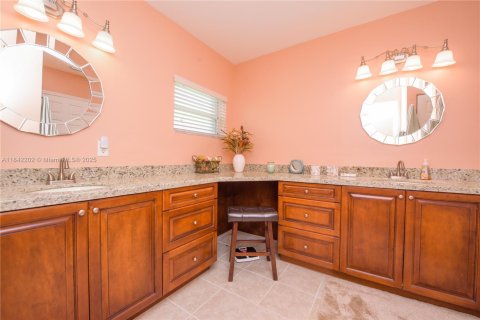 Casa en venta en Homestead, Florida, 3 dormitorios, 141.12 m2 № 1842650 - foto 14