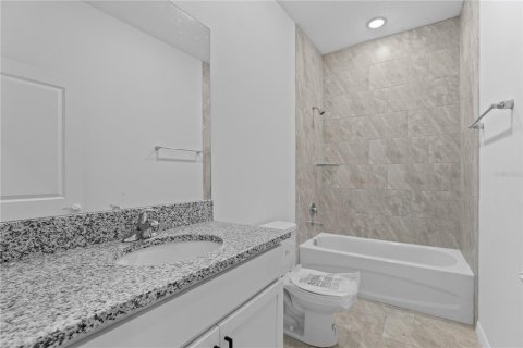 House in Orlando, Florida 4 bedrooms, 159.79 sq.m. № 2094361 - photo 22
