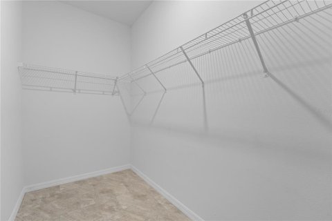 House in Orlando, Florida 4 bedrooms, 159.79 sq.m. № 2094361 - photo 21