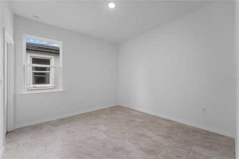 House in Orlando, Florida 4 bedrooms, 159.79 sq.m. № 2094361 - photo 23