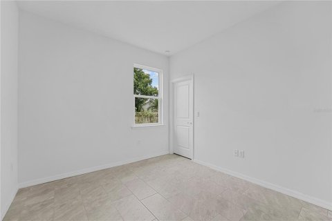 House in Orlando, Florida 4 bedrooms, 159.79 sq.m. № 2094361 - photo 27