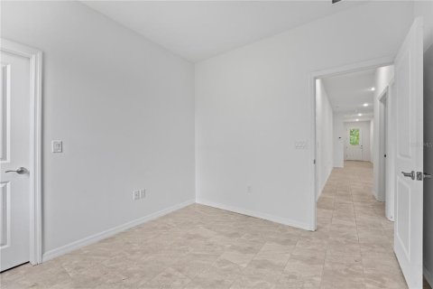 House in Orlando, Florida 4 bedrooms, 159.79 sq.m. № 2094361 - photo 29