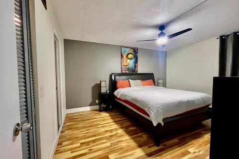 Condo in Oakland Park, Florida, 2 bedrooms  № 2154651 - photo 7