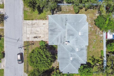 Купить коммерческую недвижимость в Клируотер, Флорида 6 спален, 273.5м2, № 1876689 - фото 3