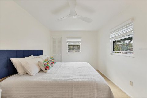 Villa ou maison à louer à Boca Grande, Floride: 3 chambres, 112.69 m2 № 1901082 - photo 24