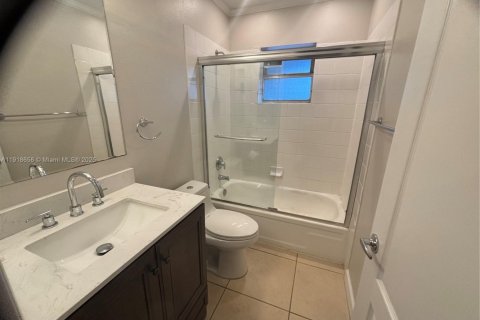 Condominio en alquiler en Plantation, Florida, 1 dormitorio, 68.38 m2 № 2017112 - foto 6