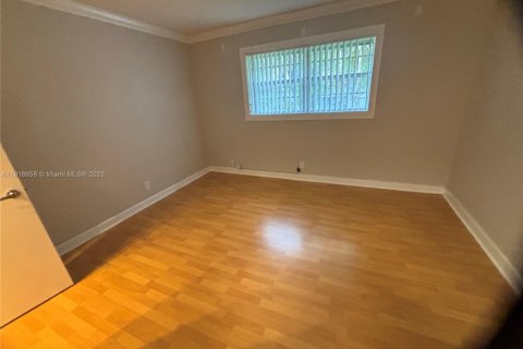 Condominio en alquiler en Plantation, Florida, 1 dormitorio, 68.38 m2 № 2017112 - foto 4