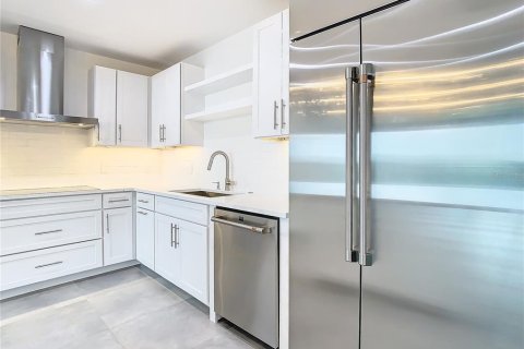 Condo in Clearwater, Florida, 3 bedrooms  № 1388962 - photo 13