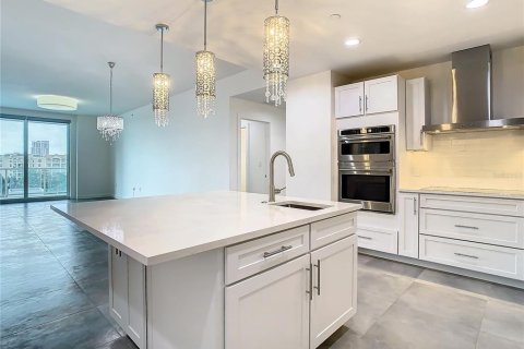 Condo in Clearwater, Florida, 3 bedrooms  № 1388962 - photo 12