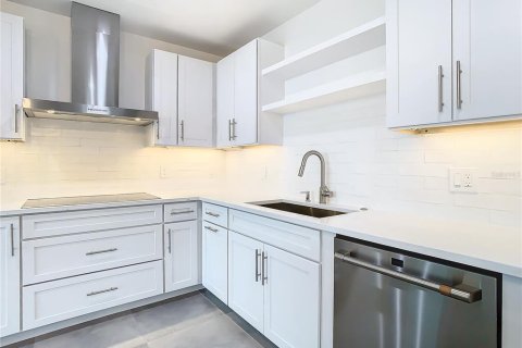 Condo in Clearwater, Florida, 3 bedrooms  № 1388962 - photo 15