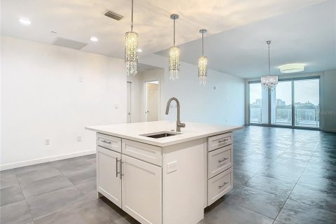 Condo in Clearwater, Florida, 3 bedrooms  № 1388962 - photo 16