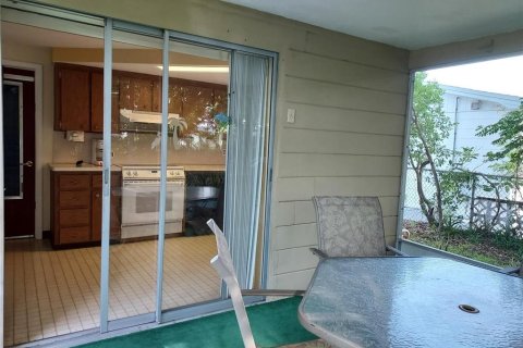 Villa ou maison à vendre à Holiday, Floride: 2 chambres, 92.53 m2 № 2204442 - photo 12