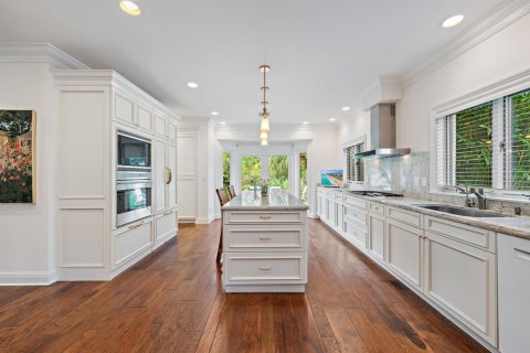 House in Jupiter, Florida 3 bedrooms, 279.82 sq.m. № 2175860 - photo 12