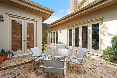House in Jupiter, Florida 3 bedrooms, 279.82 sq.m. № 2175860 - photo 29