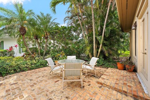 House in Jupiter, Florida 3 bedrooms, 279.82 sq.m. № 2175860 - photo 27