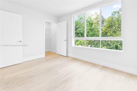Купить кондоминиум в Майами, Флорида 2 спальни, 118.26м2, № 1699661 - фото 18