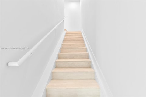 Купить кондоминиум в Майами, Флорида 2 спальни, 118.26м2, № 1699661 - фото 7