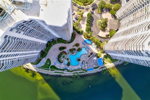 Condo in Aventura, Florida, 2 bedrooms  № 1864610 - photo 2