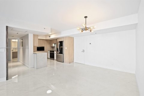 Condo in Aventura, Florida, 2 bedrooms  № 1864610 - photo 8