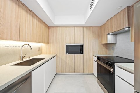 Condo in Aventura, Florida, 2 bedrooms  № 1864610 - photo 5