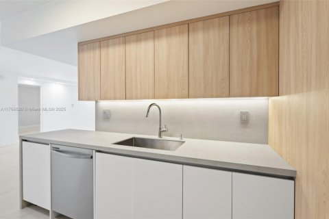 Condo in Aventura, Florida, 2 bedrooms  № 1864610 - photo 7
