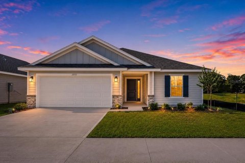 House in Newberry, Florida 4 bedrooms, 151.9 sq.m. № 2330414