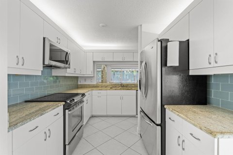 Adosado en venta en Doral, Florida, 3 dormitorios, 163.42 m2 № 2174271 - foto 21