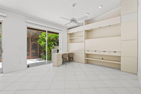 Adosado en venta en Doral, Florida, 3 dormitorios, 163.42 m2 № 2174271 - foto 13